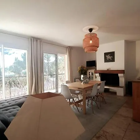 Apartment Superbe T4 Climatisation Et Piscine, Proche