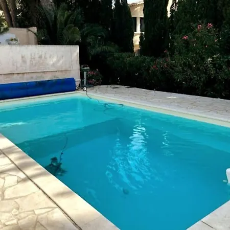 Appartamento Superbe T4 Climatisation Et Piscine, Proche Cavalaire-sur-Mer